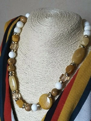 Collana donna pietre naturali:perle conchiglia Tridacna, agata lace,giada gialla - Immagine 1 di 4