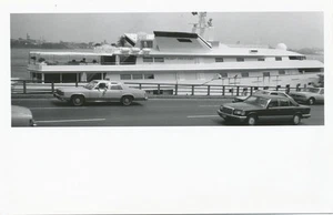 NYC NY * Trump Princess Yacht in East River RPPC 1988 * Donald * Kowalak - Picture 1 of 2
