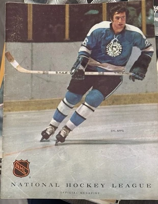 Vintage NHL Hockey 1972 PENGUINS VS Philadelphia Flyers Program SYL APPS Cover - Image 1 of 3