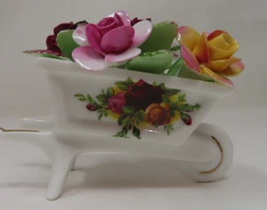 Vintage Royal Albert Old Country Roses Filled Flower Cart 22 Karat Gold - Bild 1 von 5