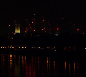 PHOTO  LONDON BATTERSEA POWER STATION DEVELOPMENT AT NIGHT I WAS TRYING TO CONVE