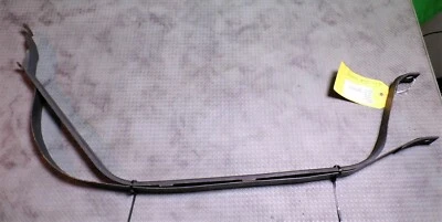  Ремень топливного бака 2007-10 Chrysler Sebring 5085278AD справа / 50885279AD OEM D-37 - Изображение 1 из 4