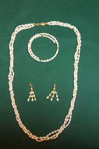 Vintage Rice Pearl Earrings, Bracelet, and Necklace Set - Picture 1 of 3