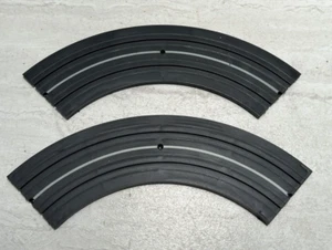 Aurora Model Motoring 9" Radius 1/4 Section Curve Track No. 1519 Two Pieces Only - Picture 1 of 10