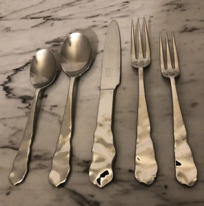 * Pottery Barn - LETTUCE -  Silverware  * YOU CHOOSE *  STAINLESS FLATWARE * - Picture 1 of 6