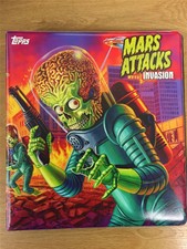 Mars Attacks Invasion Official Topps Binder