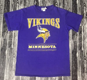 Youth VTG 1997 Lee Sport NFL Minnesota Vikings Logo T-Shirt XL 100% Cotton - Picture 1 of 8