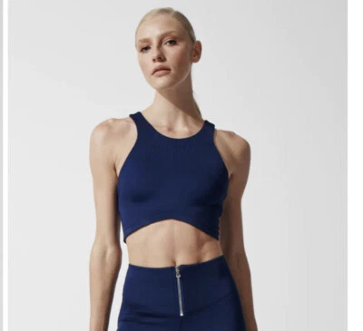 Top corto Heroine Sport azul definido para mujer talla pequeña Foto 1 de 4