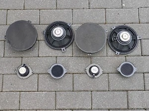 Jeep Wrangler Set Altoparlanti (8 Pezzi) - Ricambi Originali 05091020AB e 05059062AB - Foto 1 di 1