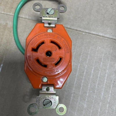 LEVITON 20A 120/208V NEMA L2120 SINGLE RECEPTACLE, 5-WIRE 3-PHASE 2510-IG L21-20 - Image 1 of 3