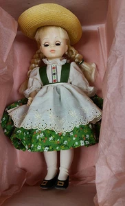 Madam Alexander Blonde Doll Company "Heidi" (#1580) 13 pulgadas Alto, con sombrero - Imagen 1 de 10