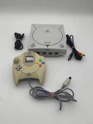 Sega Dreamcast HKT-3000 Console Controller set 100V TV Game 24-05-140 japan - Image 1 of 2