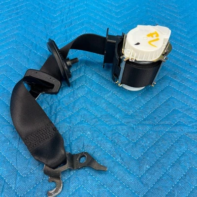 2006–2011 BMW 325I E90 Front Left Seat Belt Retractor OEM 9117219 - Image 1 of 4