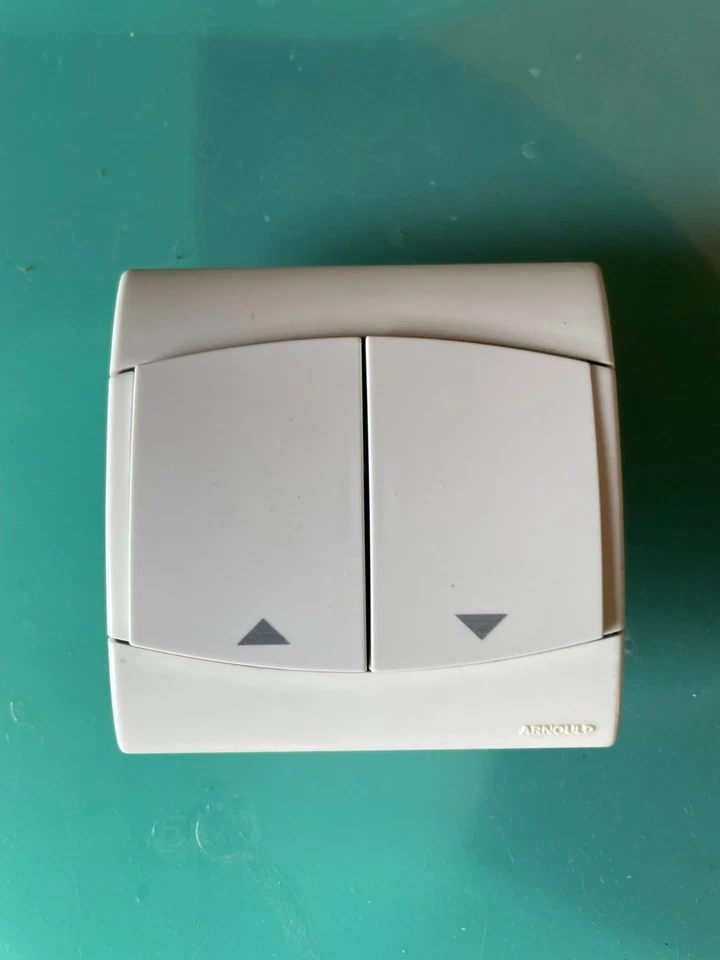 interrupteur volet roulants Blanc ARNOULD INITIA 69020 - Photo 1/1