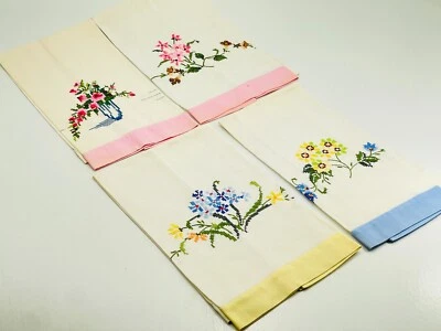 复古 4 件批量针绣十字绣花卉厨房手巾装饰 — 第 1/4 张图片