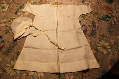 Antiguo Vestido o Vestido Bautizo Marfil Bautizo 19.5" Largo más Rayas Sombrero Gorra Foto 1 de 4