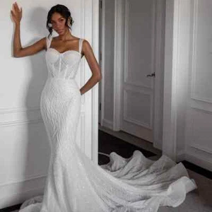 Wedding Dresses Sweetheart Floor-Length White Beaded Tulle Court Stain Backless - Picture 1 of 10