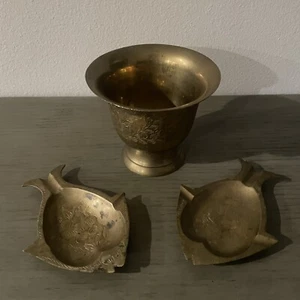 Lot Of 2 Vintage Brass Metal Fish Shaped Cup/Ashtray Made in India - Picture 1 of 4