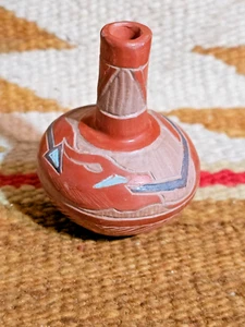 Cool Rare Navajo Redware Miniature Pottery Pot Etched Water Dragon Sasha Bluesky - Picture 1 of 6