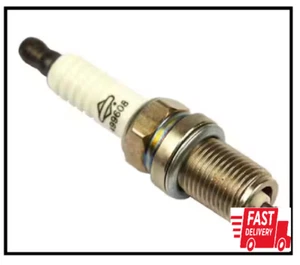 NEW GENUINE OEM BRIGGS & STRATTON PART # 692051 SPARK PLUG - Picture 1 of 3