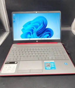 HP Laptop 15-BS234WM 15,6 pollici (512 GB SSD, Intel Pentium 4 GB) rosso DVD Windows 11 - Foto 1 di 4