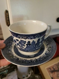 Vintage Churchill Blue Willow Tea Cup Saucer Set Staffordshire England Mint  - Picture 1 of 8