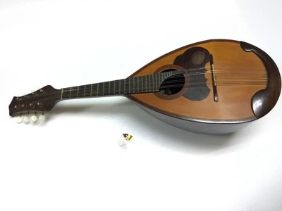 Suzuki Mandolin - Image 1 of 4