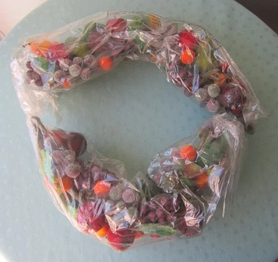 Nuevo En Paquete 2 Arreglos Curvos de Frutas con Cuentas de Azúcar 15" de Largo Foto 1 de 4