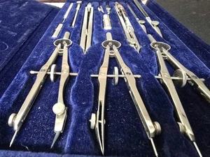 Juego de brújula y divisor de dibujo K&E Keuffel & Esser ~ Estuche de terciopelo azul, completo - Imagen 1 de 7