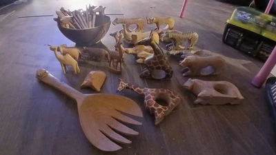 Enorme Juego de Comedor Safari Keniano Vintage - Madera de Olivo Tallada a Mano, Jacaranda Foto 1 de 4