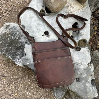 Bolso de cuero para billetes/dinero marrón y latón vintage (años 40/50) para conductores de autobuses del Reino Unido Foto 1 de 4