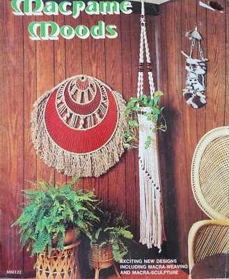 Macramé Moods Patterns By Leisure Time Publishing a6 - Image 1 of 4
