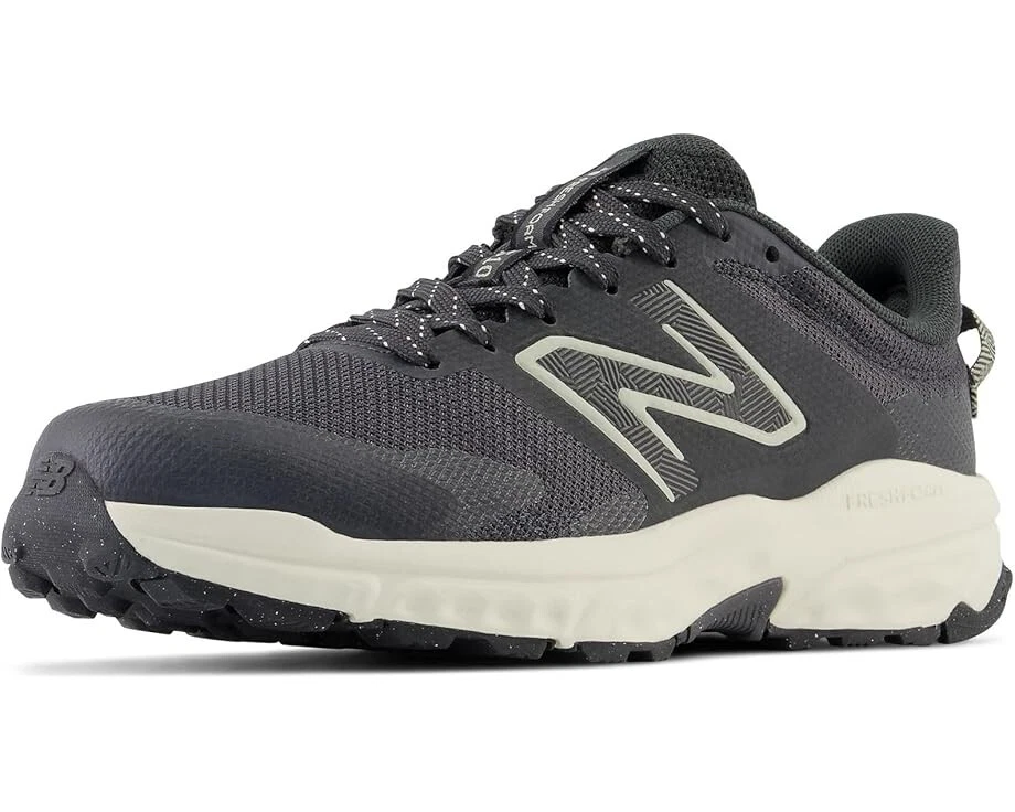 Zapato de Trail Running New Balance® 10 B Fresh Foam 510v6 para Mujer - Negro/Turtledove Foto 1 de 4