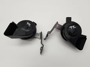 Audi TTS 8S MK3 2015 par de bocinas genuinas 8S0951229 8S0951230 - Imagen 1 de 10