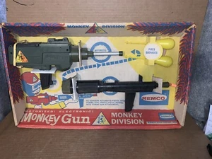 Vintage 1963 Remco Monkey Division Motorized Electronic Monkey Gun Set Kids Toy - Picture 1 of 15