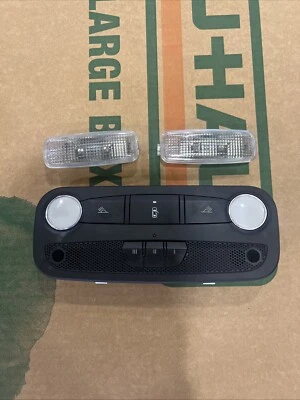 Audi TT Quattro 2008-2010 interior techo superior cúpula luz mapa con luces de visera  Foto 1 de 4