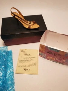 Zapato Just the Right de Raine EYE OF THE TIGER #25186 con caja, manga y certificado de autenticidad - Imagen 1 de 8