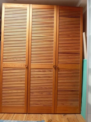 Holzschrank mit Lamellentüren v. Holz Connection, gewachst, B:150, H:200,T:50 - Bild 1 von 2