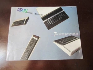 1983 Atari Home Computers: The Next Generation Catalog Brochure Libretto Raro - Foto 1 di 3