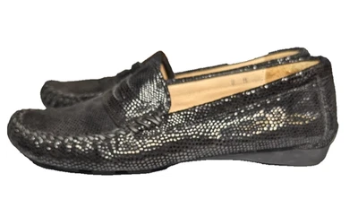 Vaneli Womens Black Glossy Embossed Faux Snakeskin Suede Slip On Penny Loafers 8 - Image 1 of 4
