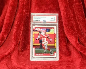 TYREEK HILL 2017 DONRUSS #190 KANSAS CITY CHIEFS PSA 10 🔥 GEM MINT - Picture 1 of 2