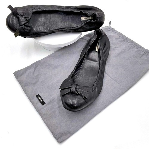 Ballerine Miu Miu in pelle nera con dettaglio fiocco in pelle 39 5 9 5 autentiche USA