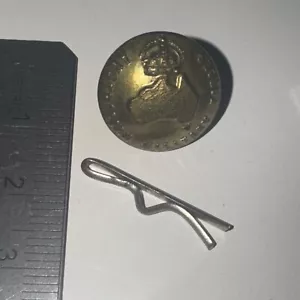 AMF Small Brass Button - in EXC - Picture 1 of 2