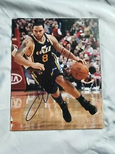 DERON WILLIAMS UTAH JAZZ SIGNED AUTOGRAPHED 8x10 PHOTO COA BASKETBALL ILLINOIS - Picture 1 of 1