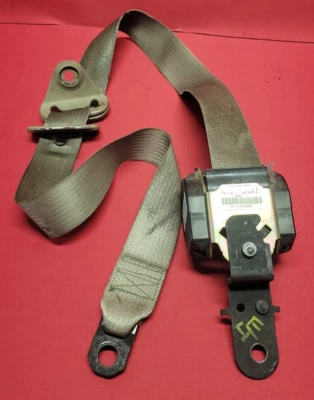 02-04 Cinturón de seguridad delantero izquierdo Jeep Grand Cherokee 5GX99XT5AE Foto 1 de 4