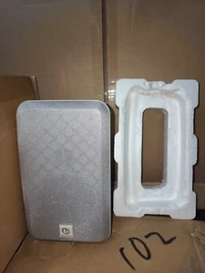 Boston Acoustics MCS100 Surround Channel Speaker New in Box ! White Mist - Picture 1 of 2