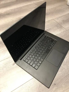 Dell Precision 5520 15.6'' laptop 32GB/512GB/Intel Xeon 2.8GHz/Touchscreen - Picture 1 of 4