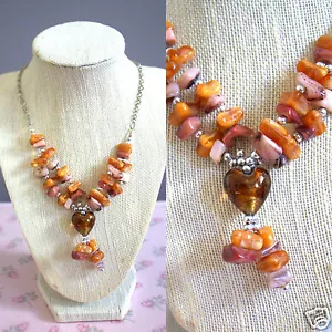 Collar de corazón con cuentas de racimo Silvertone tonos cálidos a juego pendientes perforados de 1 - Imagen 1 de 5