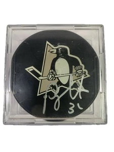 Auténtico Penguins Autografiado Puck Peter Taglianetti 91 92 Stanley Cup Champ - Imagen 1 de 3