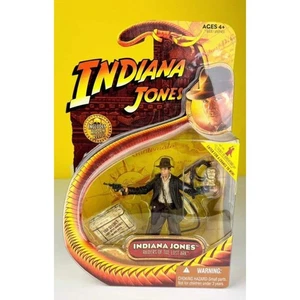 Hasbro Indiana Jones Jäger des verlorenen Schatzes Indiana Jones (Golden Relic) Action - Bild 1 von 4